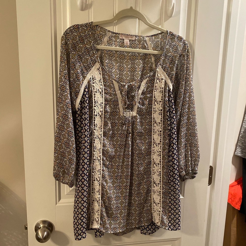 DB established in 1962 blouse